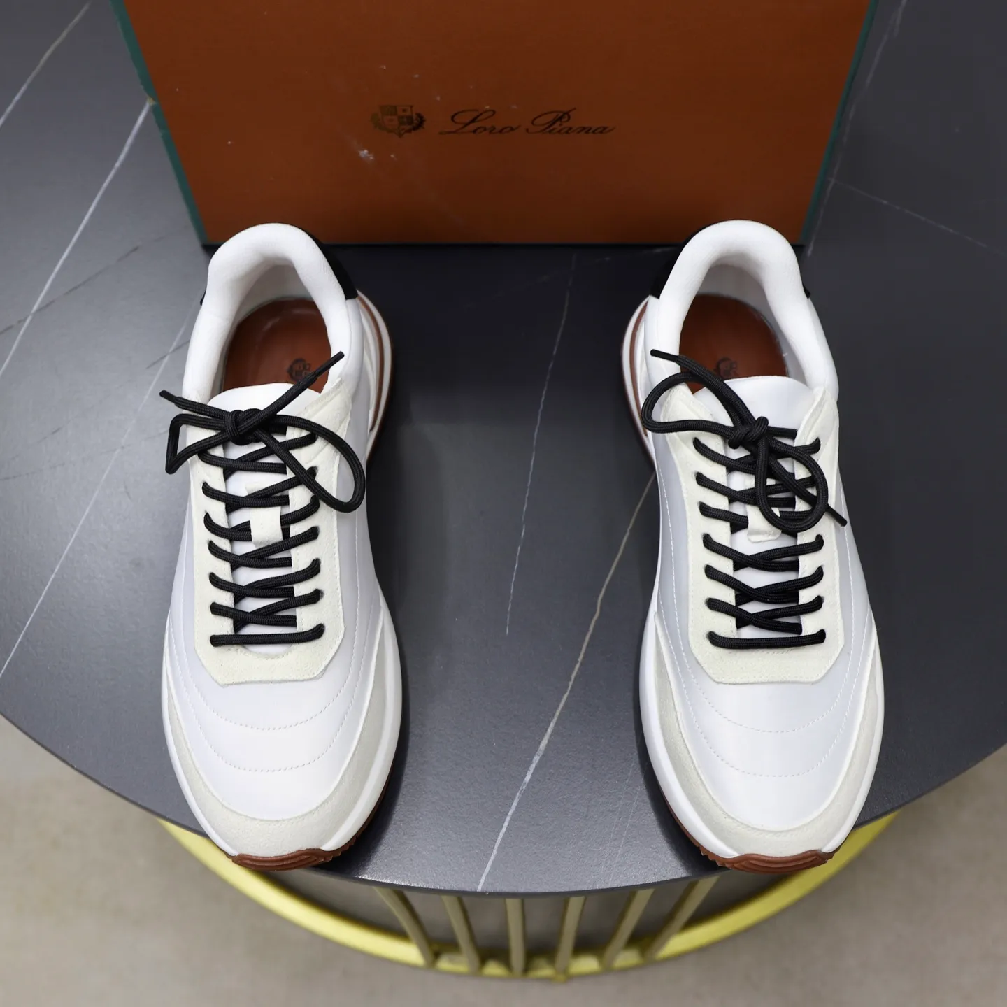 Ex-factory price: 462💰Loropiana LP men's shoes ♞size; 38-44 "45. Customized" original leather splicing. It is really easy to wear, lazy, relaxed, casual, perfect comfort, and there are many color choices, and they all look good with clothes. Is it true that Loropiana can bring social value? “Loropiana is the best thing money can buy”